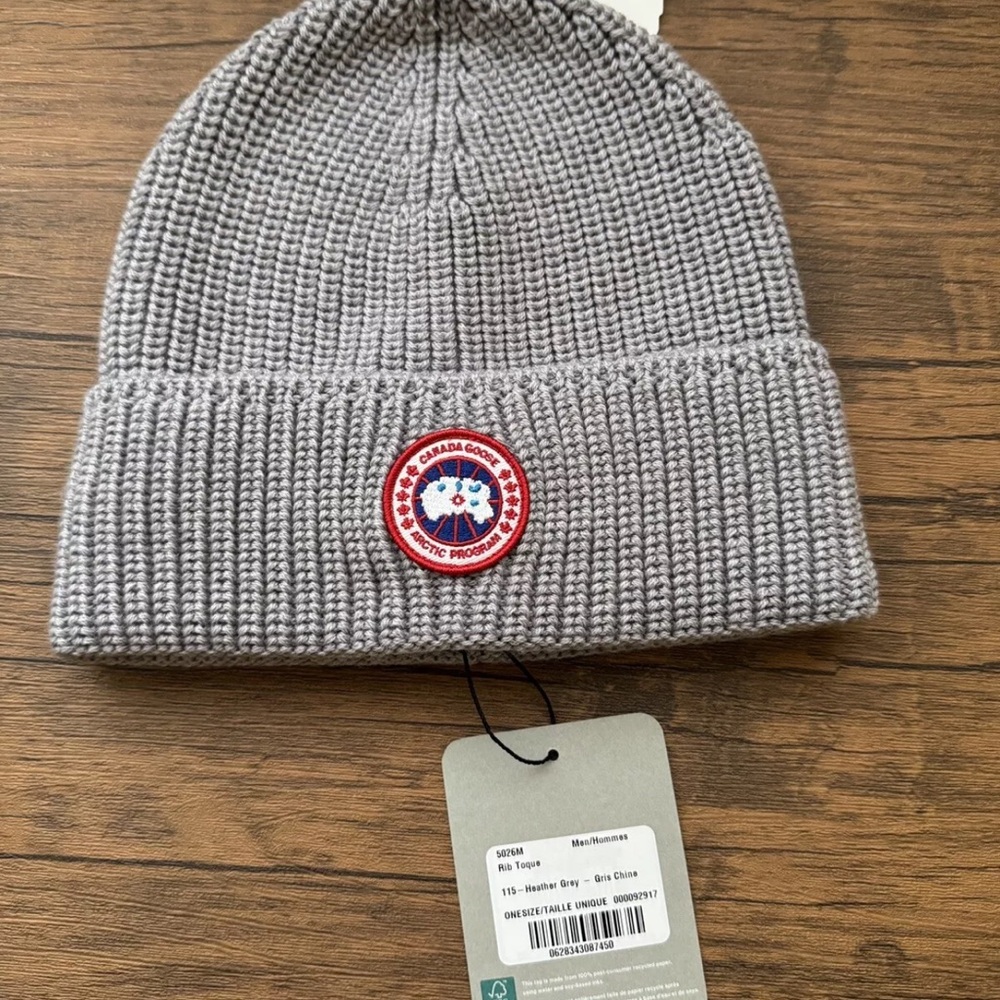 Canada Goose Heather Grey Beanie 
New w/ tags